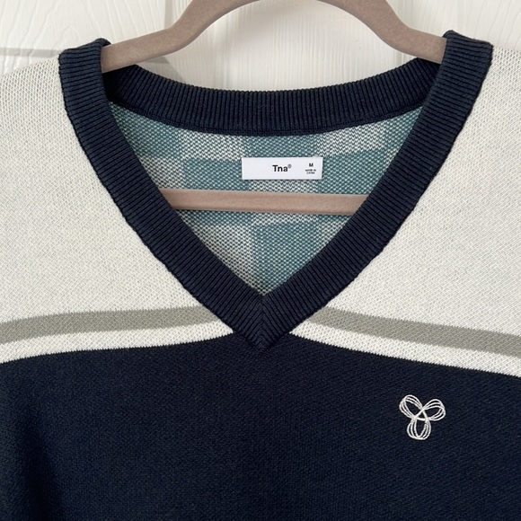 Navy checkered colorblock sweater vest - NWT - Picture 3 of 7